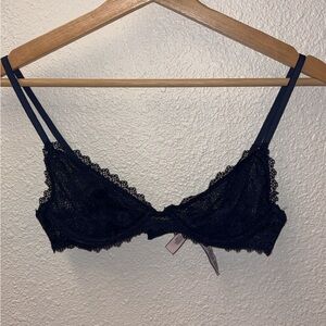 Victoria Secret Navy Lace Underwire Bralette